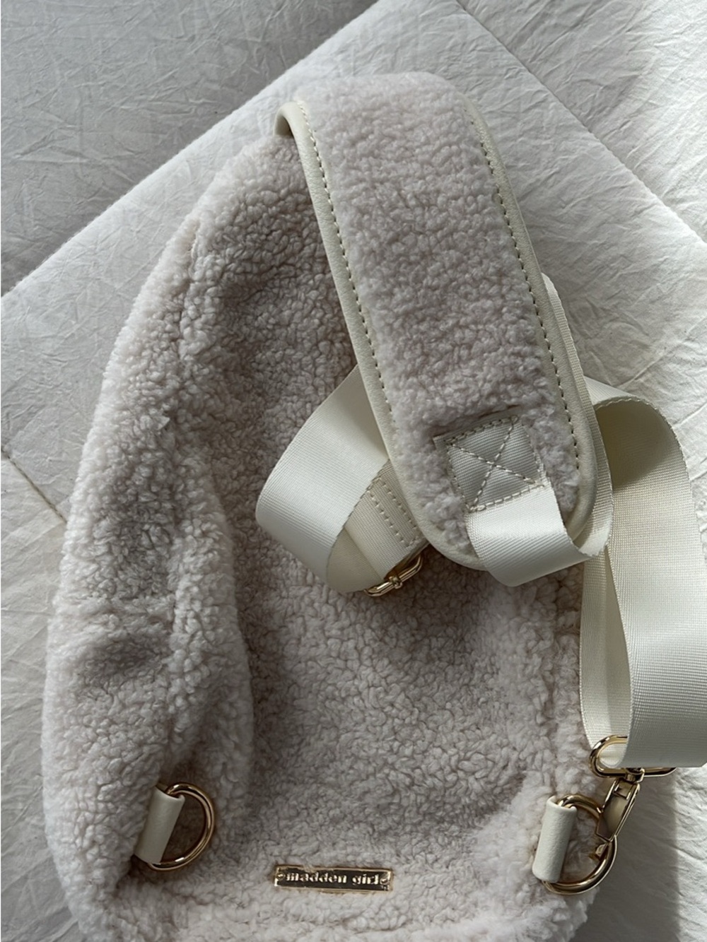 Madden Girl Cream Sherpa Crossbody Sling Bag with Gold Hardware - Picture 2 of 2